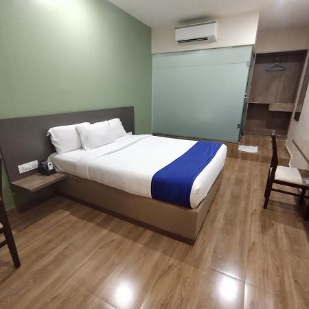Hotel Ocean Suites Mumbai Kültér fotó