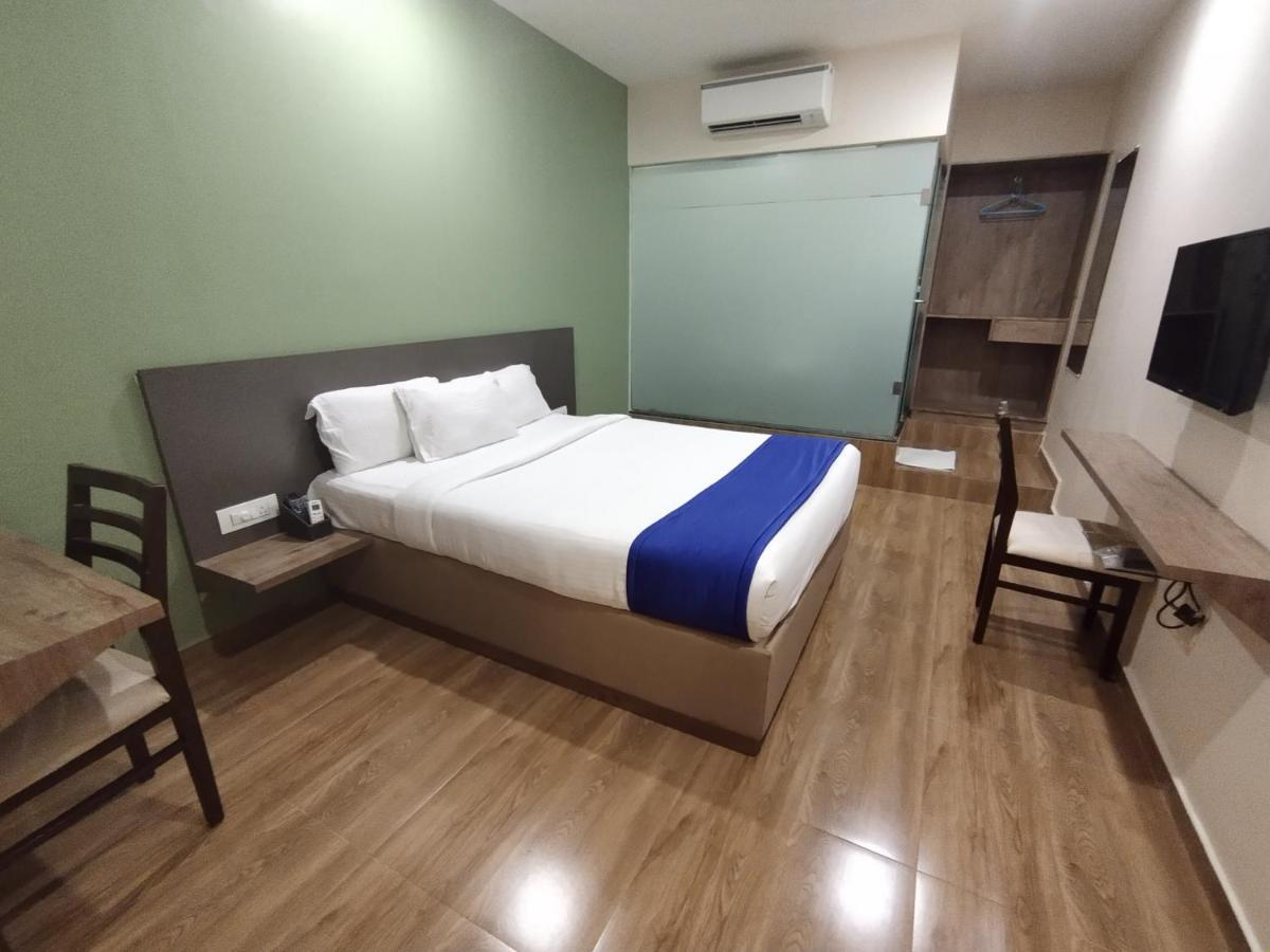 Hotel Ocean Suites Mumbai Kültér fotó